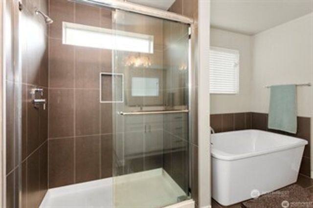 7713 92nd Place NE, Marysville, WA 98270