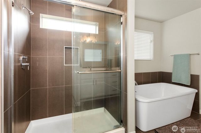 7713 92nd Place NE, Marysville, WA 98270