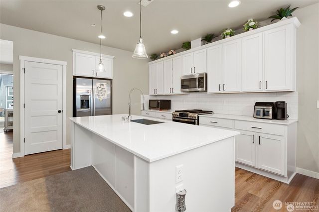 7713 92nd Place NE, Marysville, WA 98270