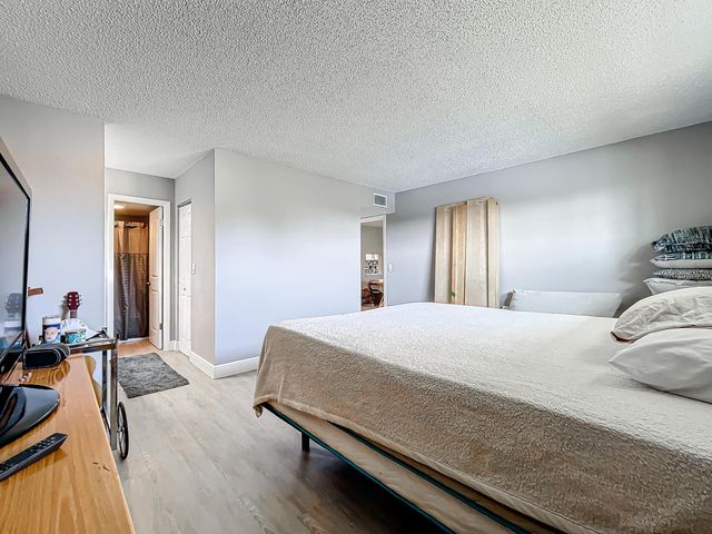 133 Lake Evelyn Drive, West Palm Beach, FL 33411