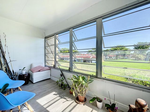 133 Lake Evelyn Drive, West Palm Beach, FL 33411