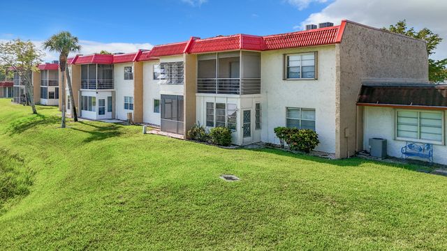 133 Lake Evelyn Drive, West Palm Beach, FL 33411