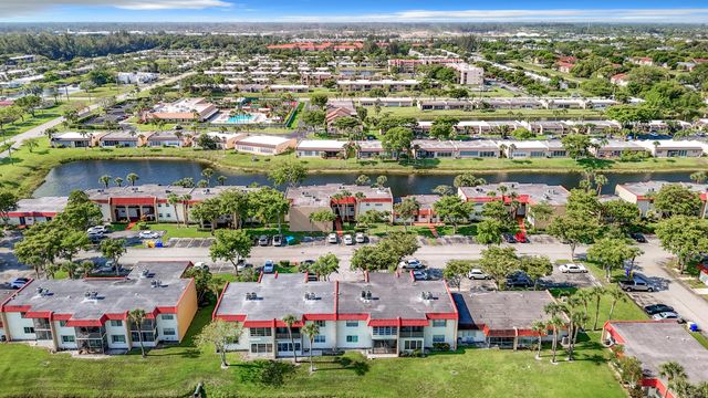133 Lake Evelyn Drive, West Palm Beach, FL 33411