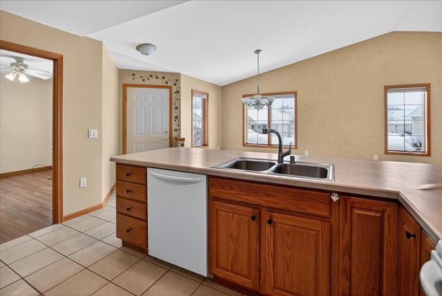 608 Springbrook Circle, Deforest, WI 53532