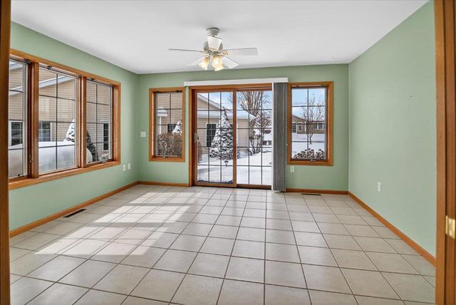 608 Springbrook Circle, Deforest, WI 53532