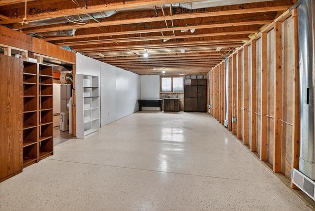 608 Springbrook Circle, Deforest, WI 53532