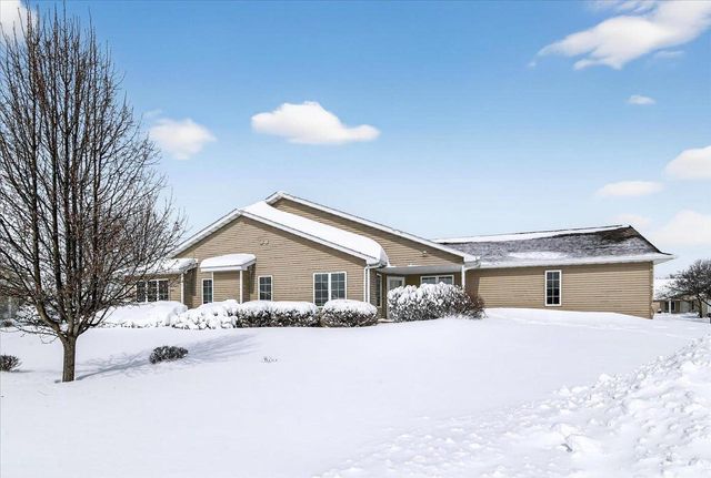608 Springbrook Circle, Deforest, WI 53532