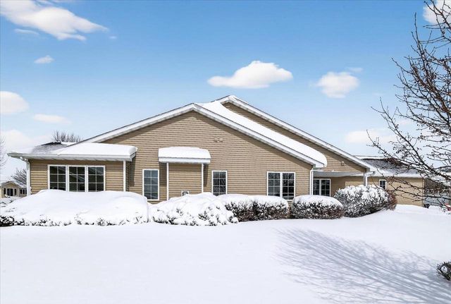 608 Springbrook Circle, Deforest, WI 53532