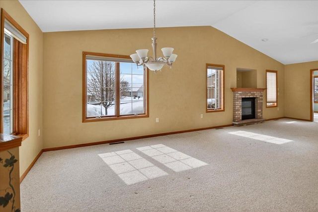 608 Springbrook Circle, Deforest, WI 53532