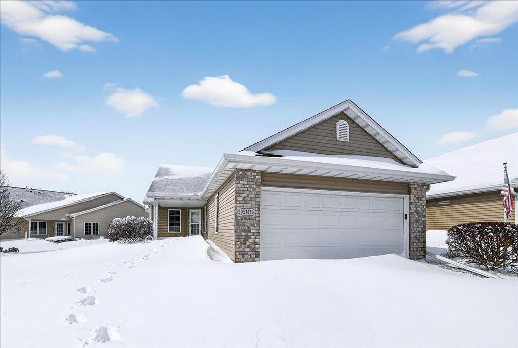 608 Springbrook Circle, Deforest, WI 53532