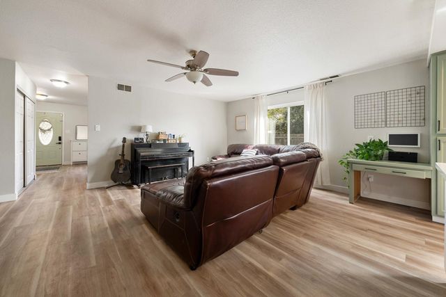 5417 Edgerly Way, Carmichael, CA 95608