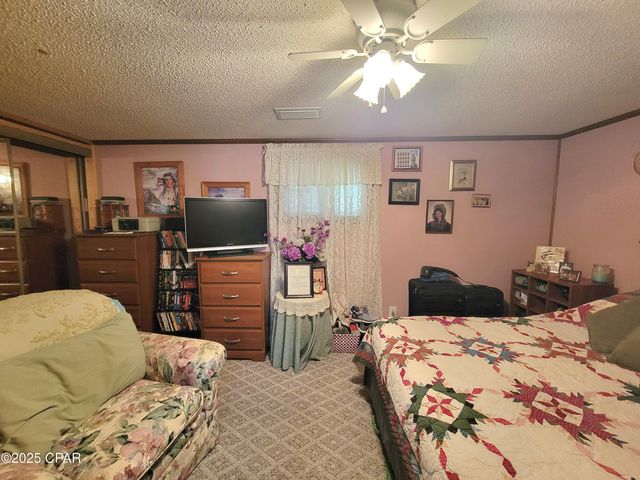 5288 Alabama Street, Graceville, FL 32440