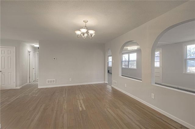 7304 E 109th Terrace, Kansas City, MO 64134