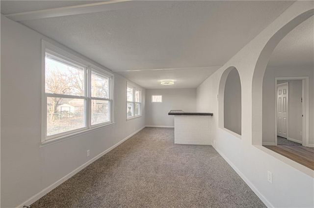 7304 E 109th Terrace, Kansas City, MO 64134