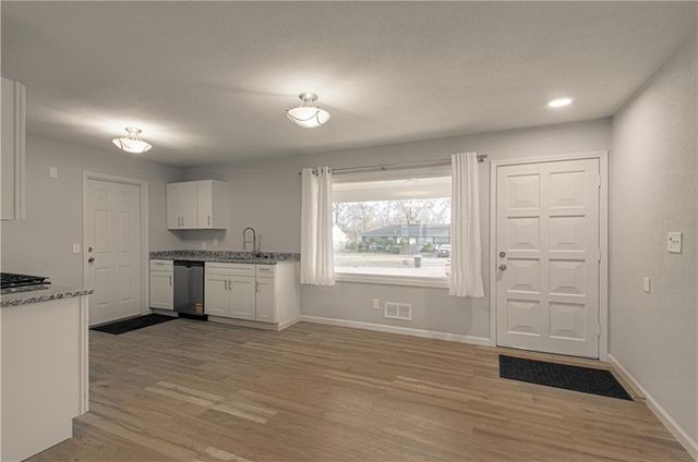 7304 E 109th Terrace, Kansas City, MO 64134