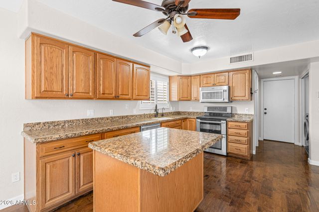 1767 W ENCINAS Street, Gilbert, AZ 85233