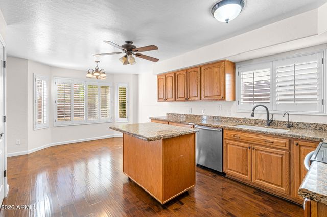 1767 W ENCINAS Street, Gilbert, AZ 85233