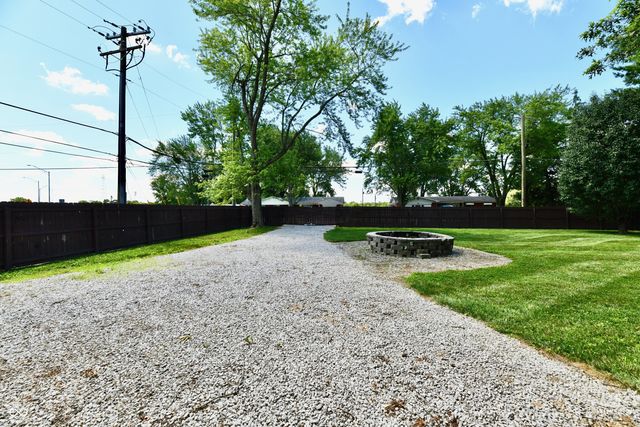 2999 Woodside Drive, Plainfield, IN 46168