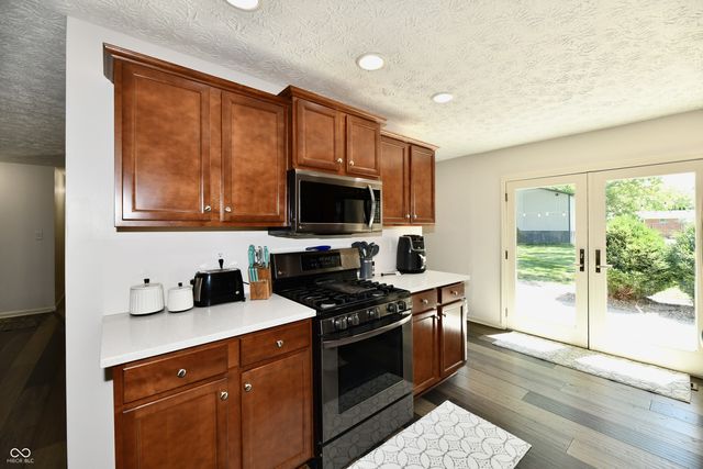 2999 Woodside Drive, Plainfield, IN 46168
