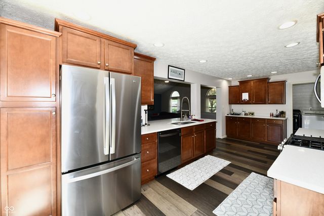 2999 Woodside Drive, Plainfield, IN 46168