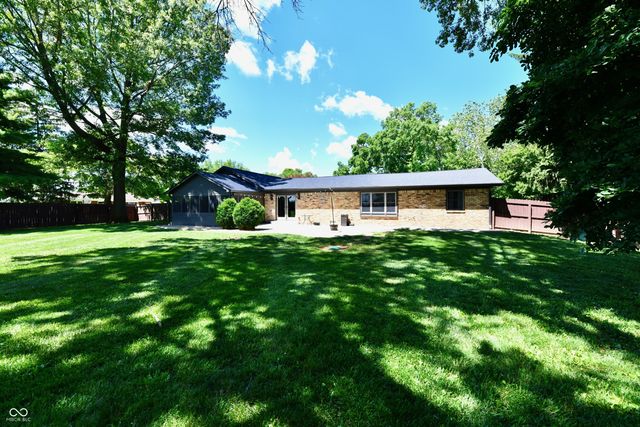 2999 Woodside Drive, Plainfield, IN 46168