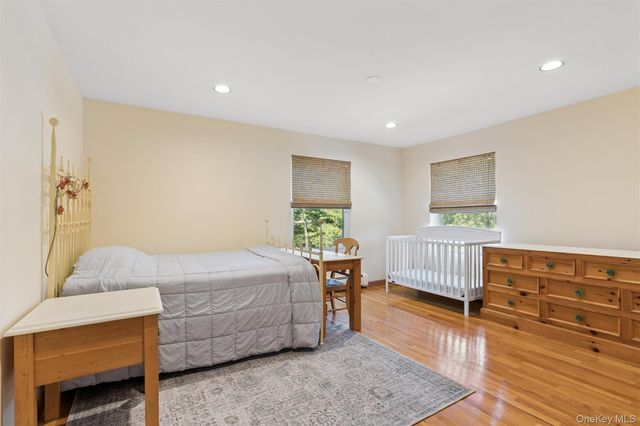 2 Greenwood Lane, Woodbury, NY 11797