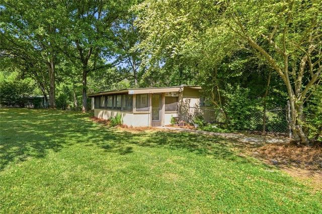 114 Oakcrest Circle, Canton, GA 30115