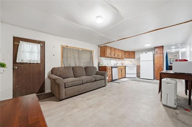 114 Oakcrest Circle, Canton, GA 30115