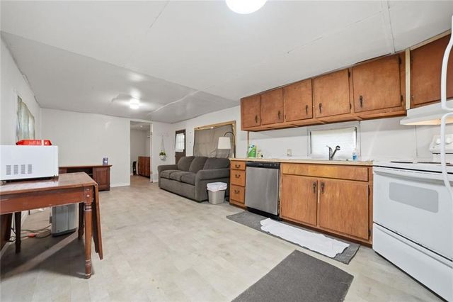 114 Oakcrest Circle, Canton, GA 30115