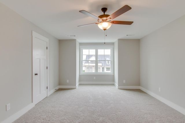3730 Caroline Farms Dr, Murfreesboro, TN 37129