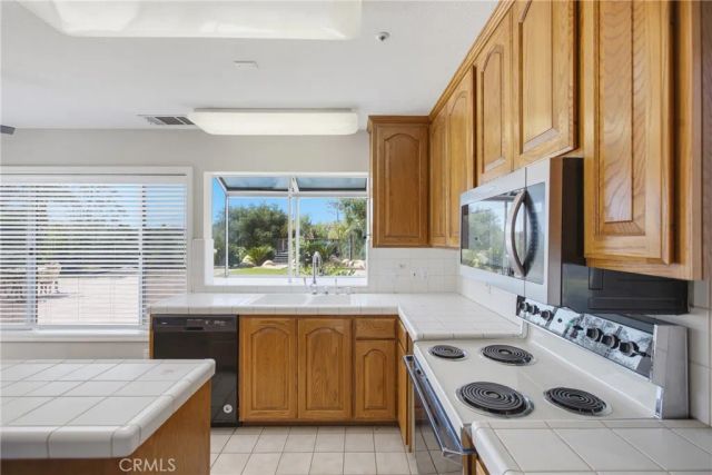 37550 Calle De Companero, Murrieta, CA 92562