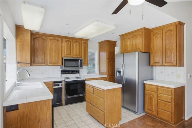 37550 Calle De Companero, Murrieta, CA 92562