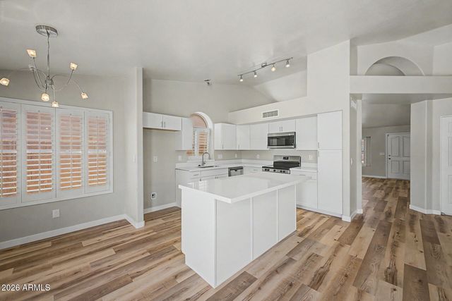 2434 E CATHEDRAL ROCK Drive, Phoenix, AZ 85048