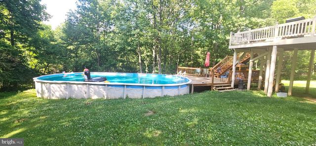 5 WHITE OAK DR, Fleetwood, PA 19522