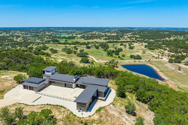 5081 Hwy 173, Center Point, TX 78010