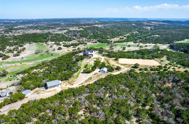 5081 Hwy 173, Center Point, TX 78010