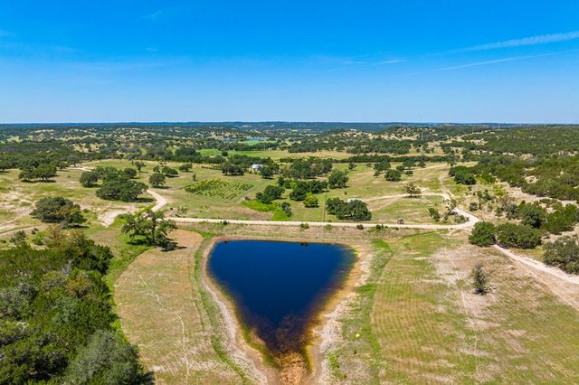 5081 Hwy 173, Center Point, TX 78010