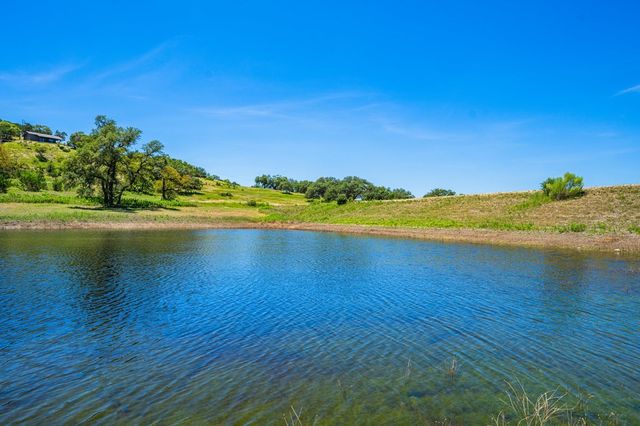 5081 Hwy 173, Center Point, TX 78010