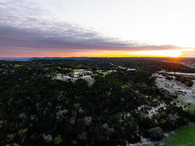 5081 Hwy 173, Center Point, TX 78010