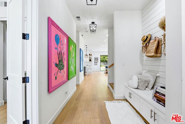 8308 Mcconnell Avenue, Los Angeles, CA 90045