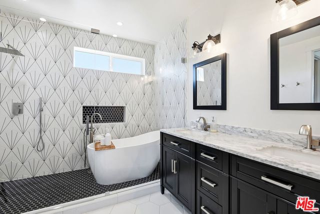 8308 Mcconnell Avenue, Los Angeles, CA 90045