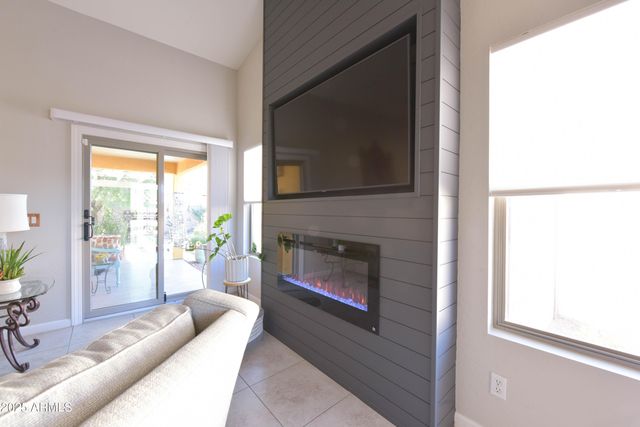 2059 N PINE Place, Casa Grande, AZ 85122