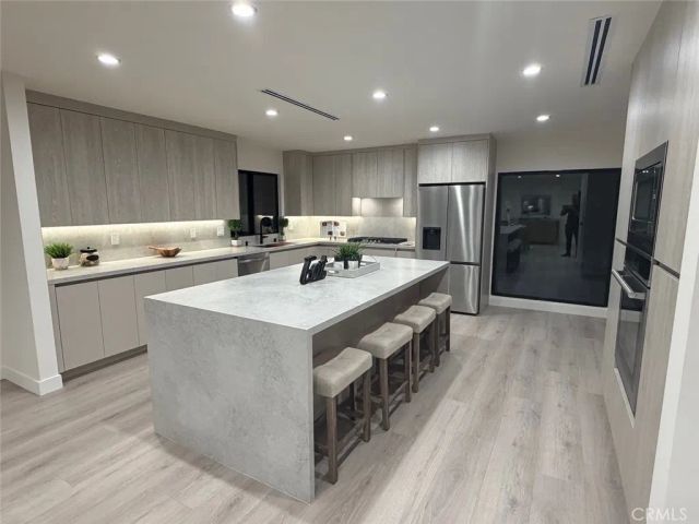 5843 Nevada, Woodland Hills, CA 91367