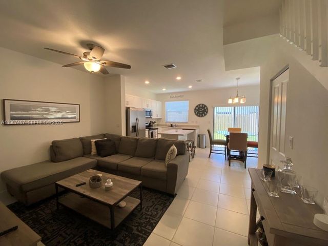 28704 SW 133rd Ct, Homestead, FL 33033