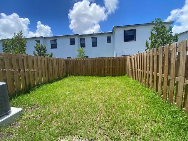 28704 SW 133rd Ct, Homestead, FL 33033