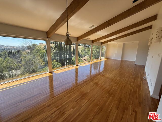 4613 Reforma Road, Woodland Hills (los Angeles), CA 91364