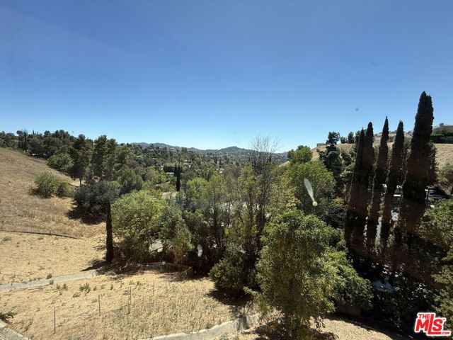 4613 Reforma Road, Woodland Hills (los Angeles), CA 91364