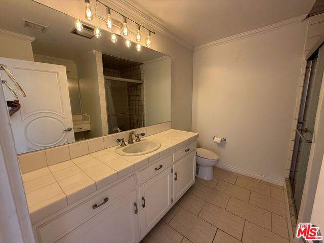4613 Reforma Road, Woodland Hills (los Angeles), CA 91364