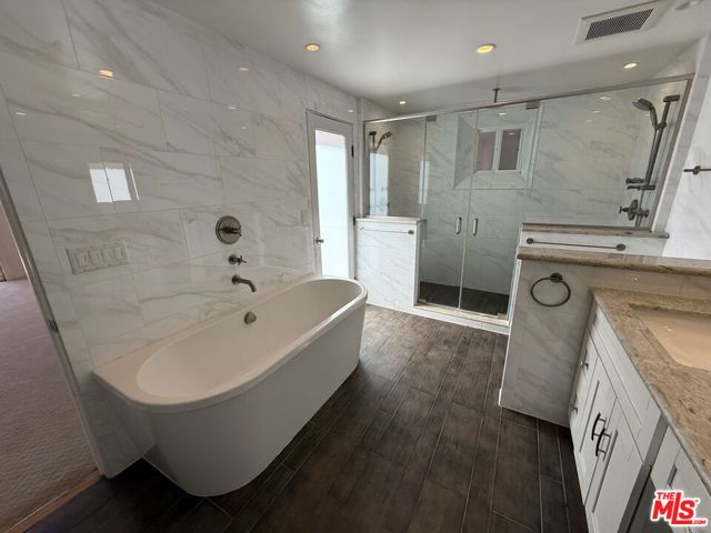 4613 Reforma Road, Woodland Hills (los Angeles), CA 91364