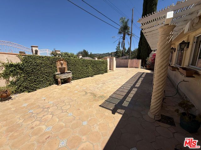 4613 Reforma Road, Woodland Hills (los Angeles), CA 91364